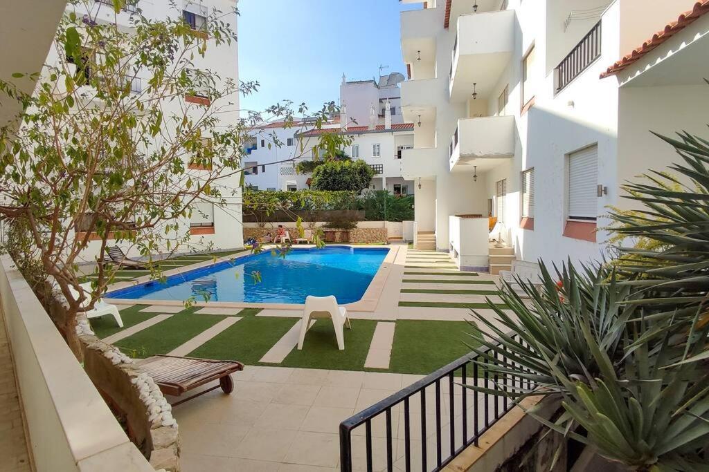 Gyula Old Town Apartment Αλμπουφέιρα Εξωτερικό φωτογραφία